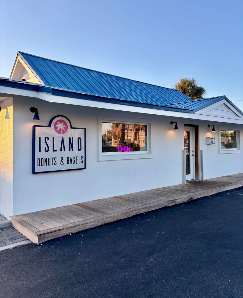 Island Donuts & Bagels Island Donuts & Bagels