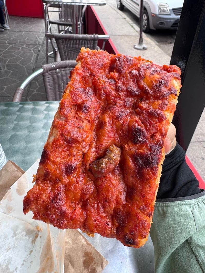 Sicilian-Style Pizza That Earns Its Reputation