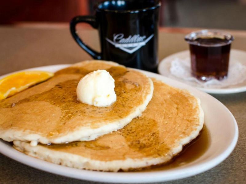 Diner Pancakes: Fluffy Stacks of Comfort