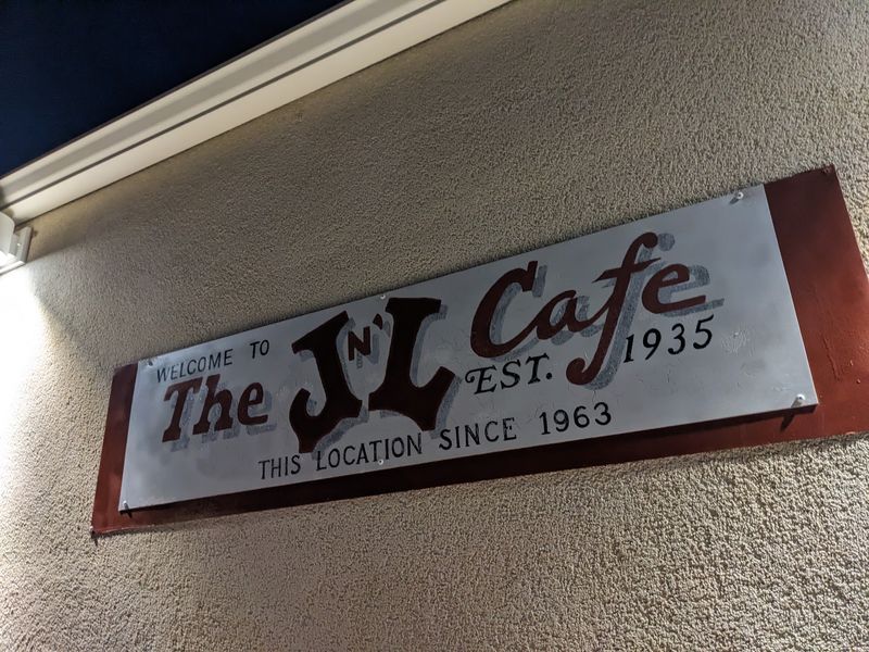 J & L Cafe, Sterling