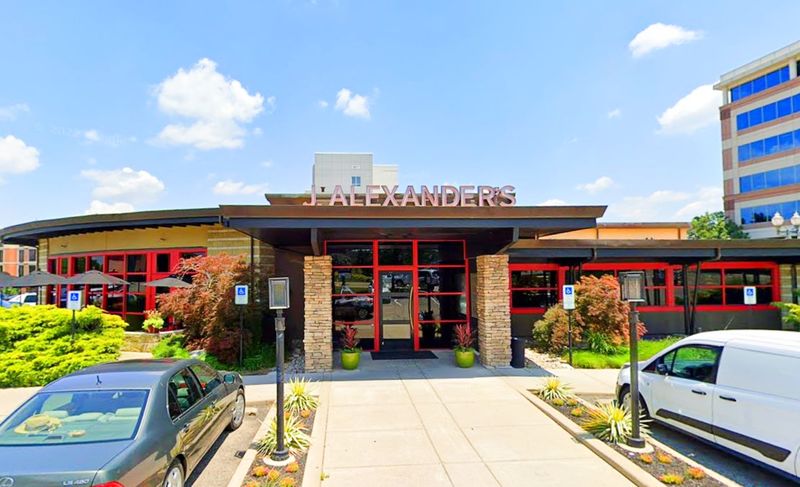 J. Alexander's Restaurant, Cincinnati