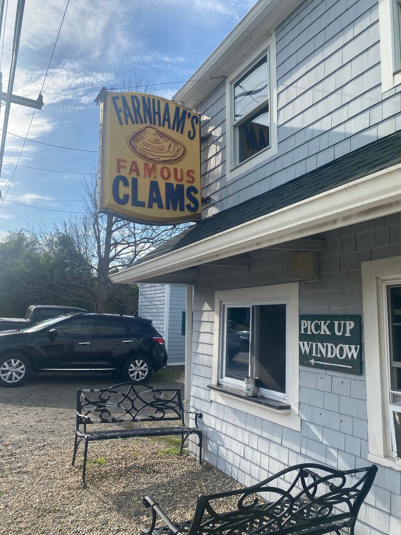 J.T. Farnham’s Seafood & Grill, Essex