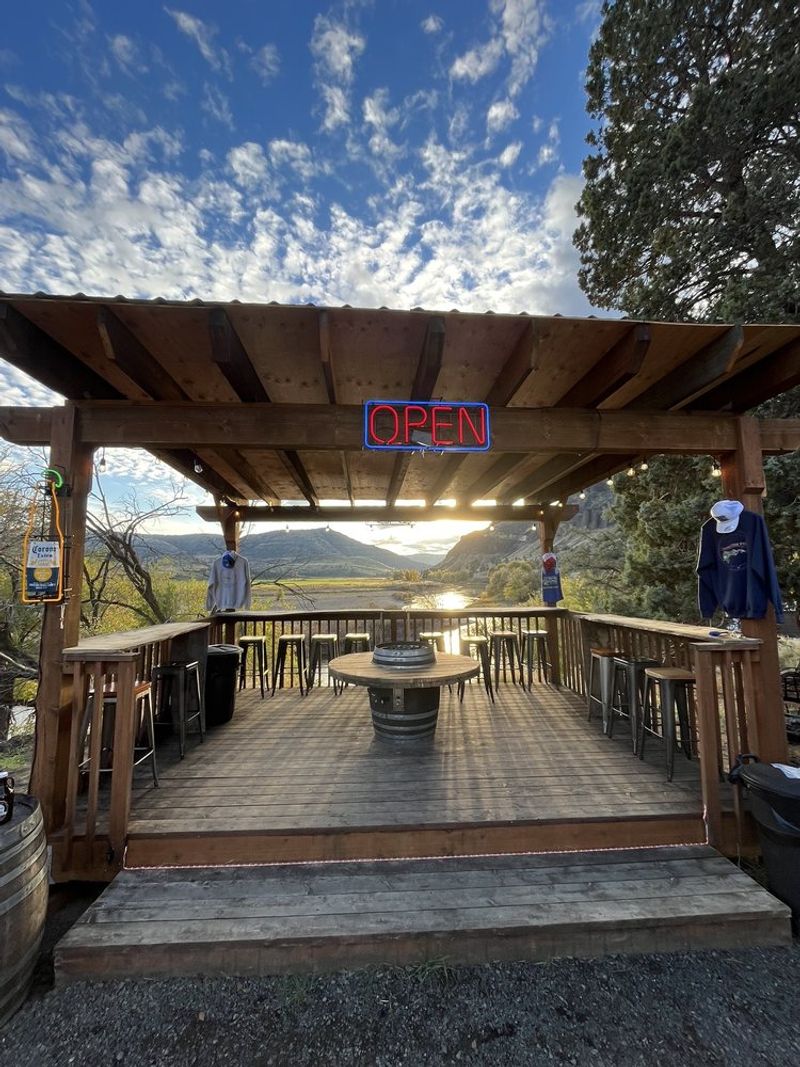 Ben's Bar: Eastern Oregon's Time-Capsule Steakhouse