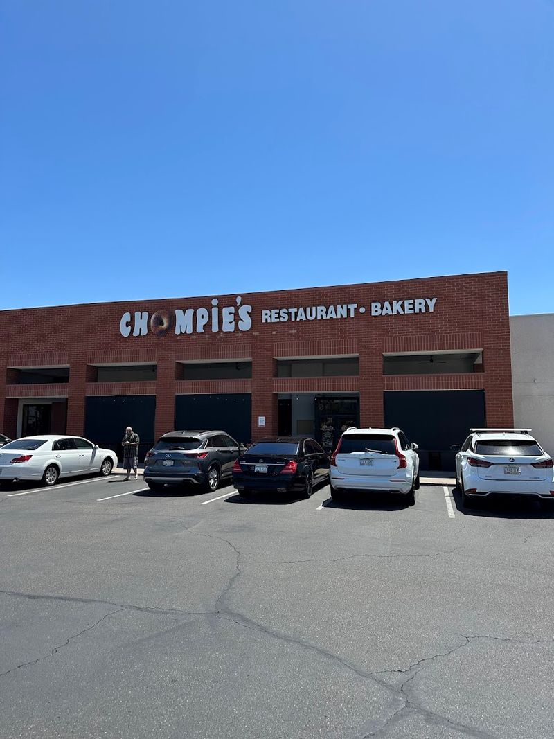 Chompie's Restaurant Deli And Bakery (Scottsdale)