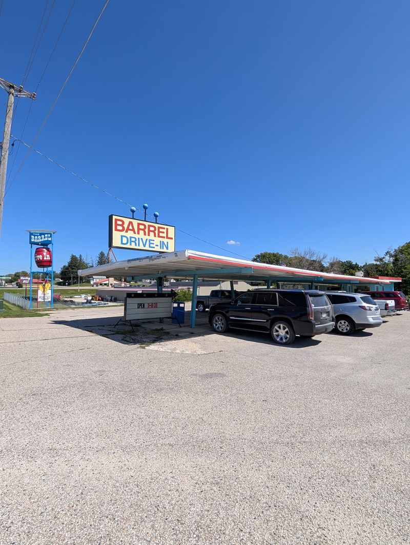 Barrel Drive In – West Union, Iowa