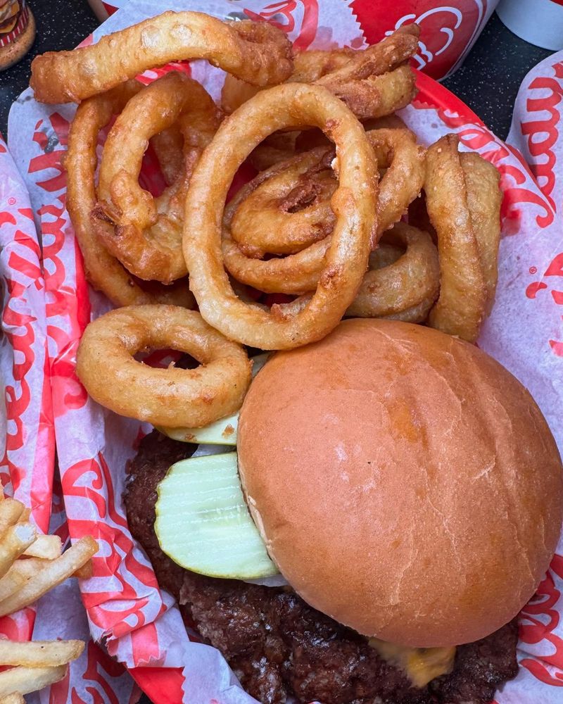 Freddy's Steakburgers' Shoestring Delights