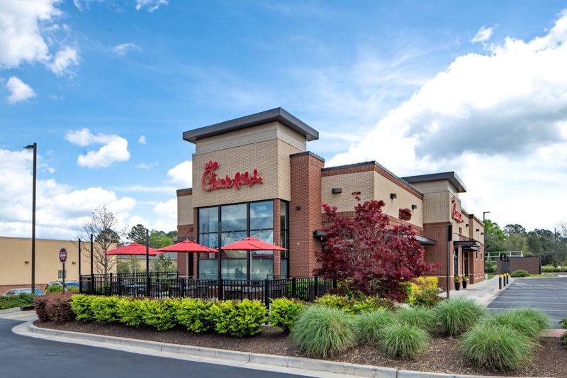 Sunday Showdown: Whataburger vs. Chick-fil-A