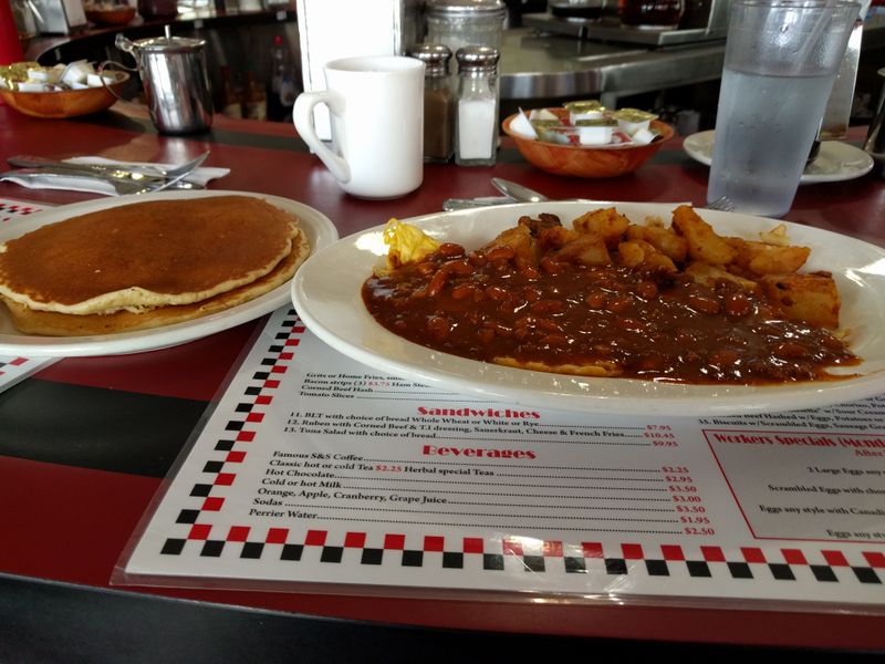 S & S Sandwich Shop, Miami (Old School Vibes)