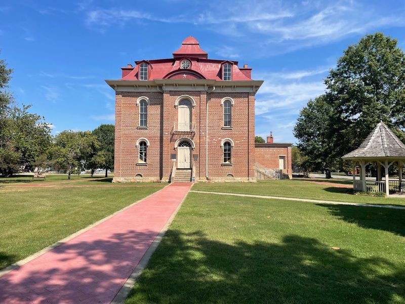 Jacksonport State Park, Newport