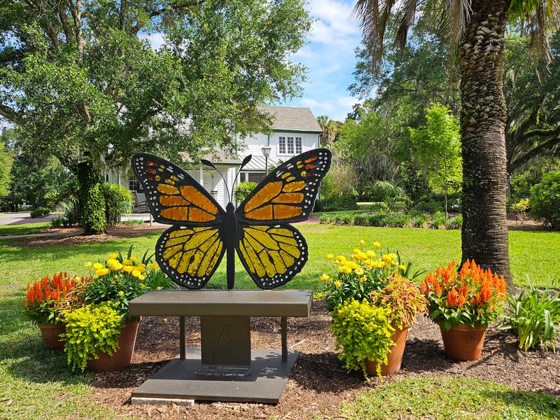 Orlando – Dazzling Nights at Leu Gardens