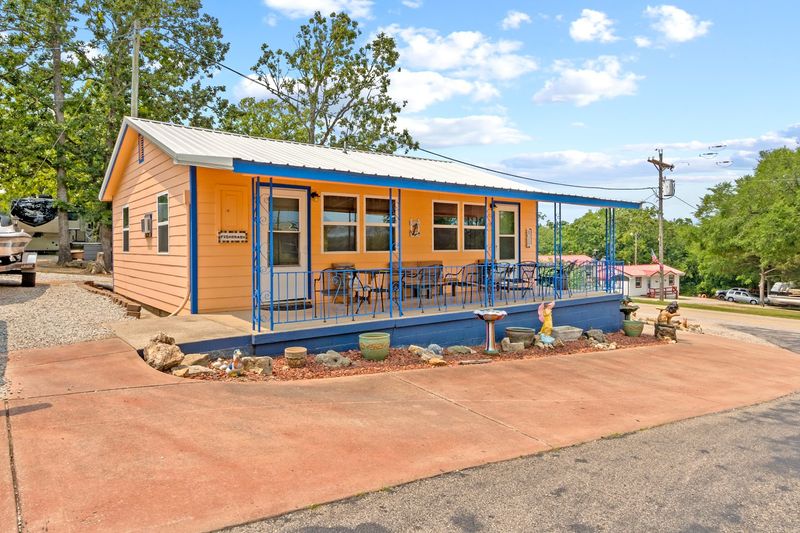 Jac's Cafe At Jac's Resort And Cafe, Lead Hill