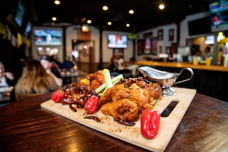 Output Lounge & Sports Bar - Chicago