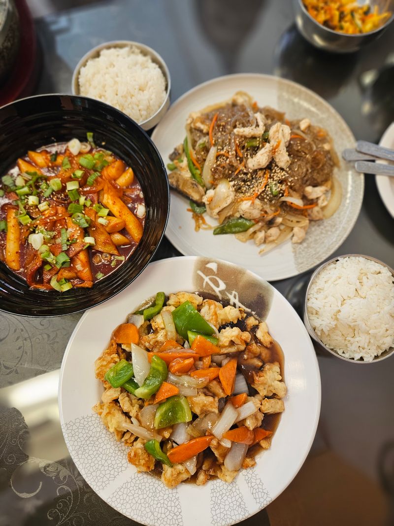 Broadway Cafe: Korean Cuisine & Hoagies – Ann Arbor