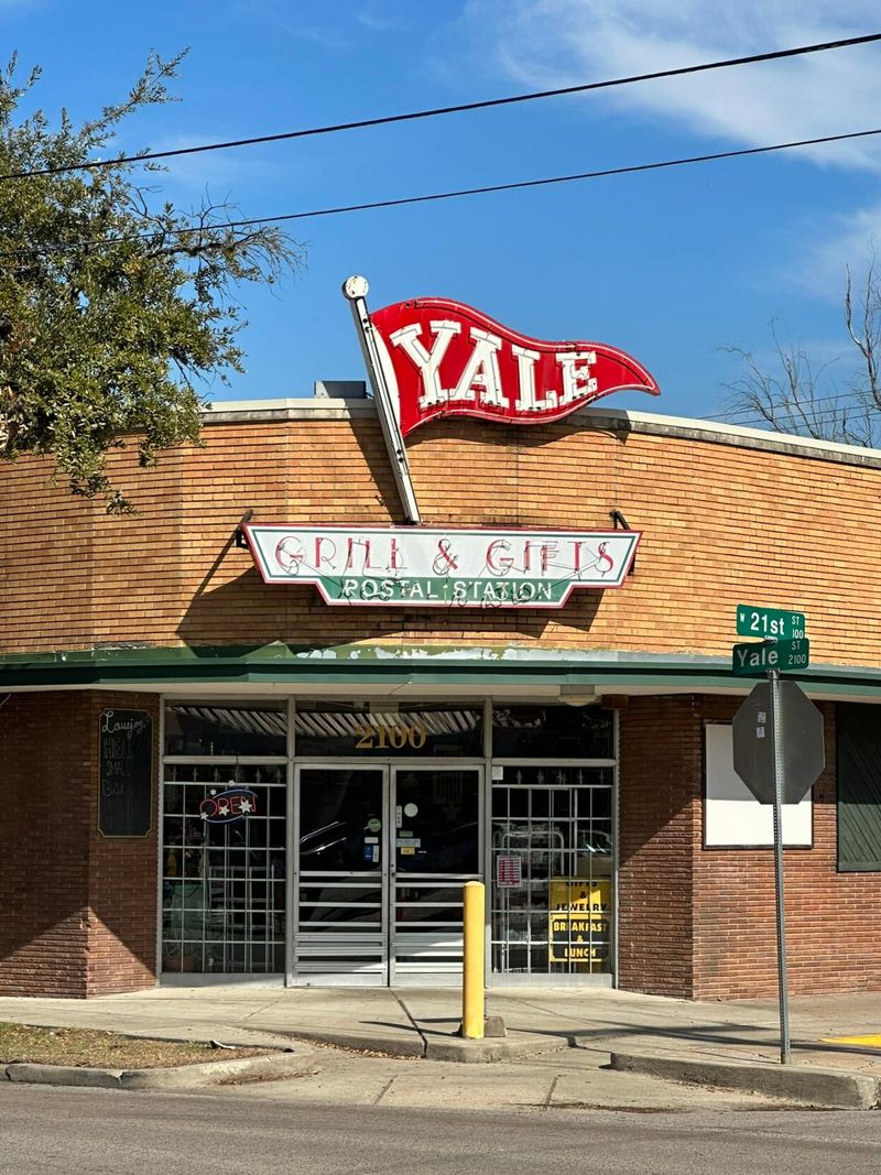 Yale Street Grill (Houston)
