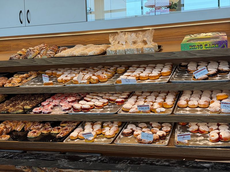 Jarosch Bakery, Elk Grove Village, IL Jarosch Bakery, Elk Grove Village, IL