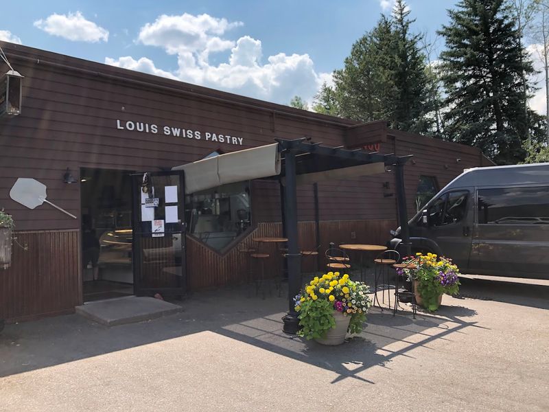 Louis Swiss Bakery
