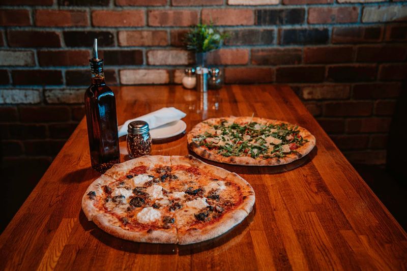 Stone-Fired Pizzas That Justify The Drive