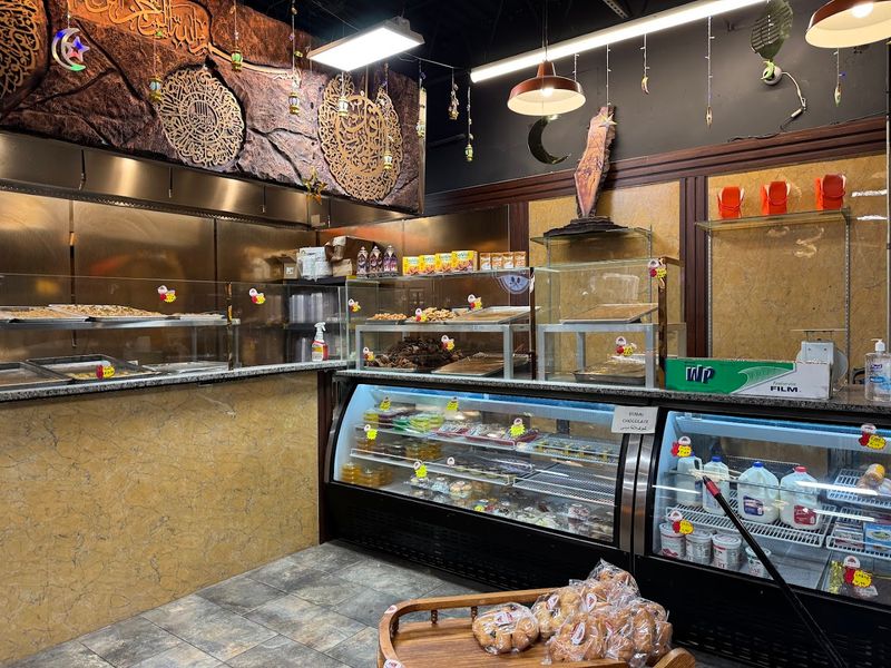 Alkhal bakery And Sweets - Worth