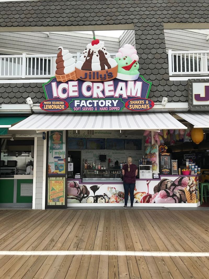 JiLLy's Ice Cream Factory JiLLy's Ice Cream Factory