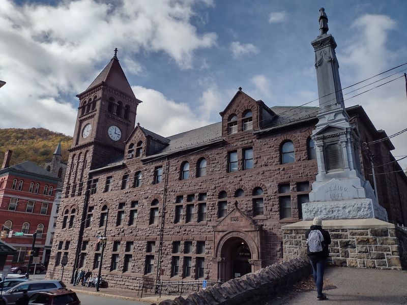 Jim Thorpe, Carbon County