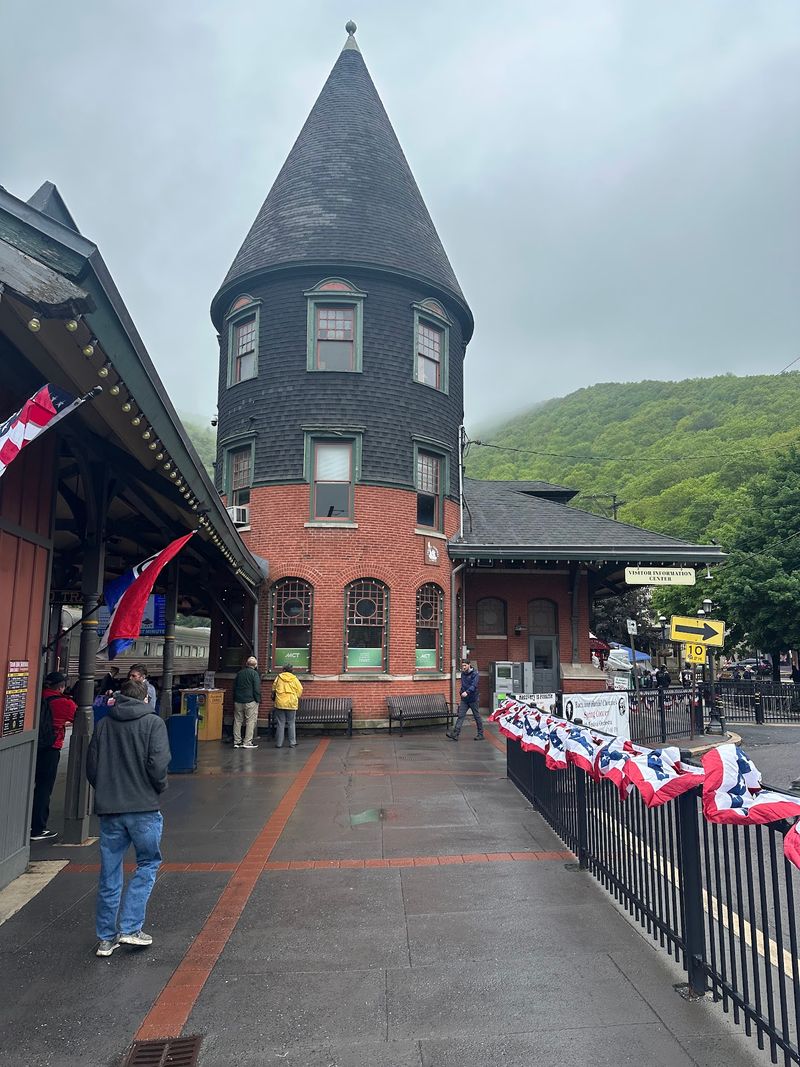 Jim Thorpe Visitor Information, Jim Thorpe, PA