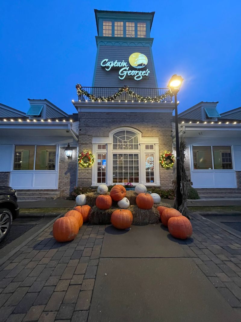 Captain George’s Seafood Restaurant