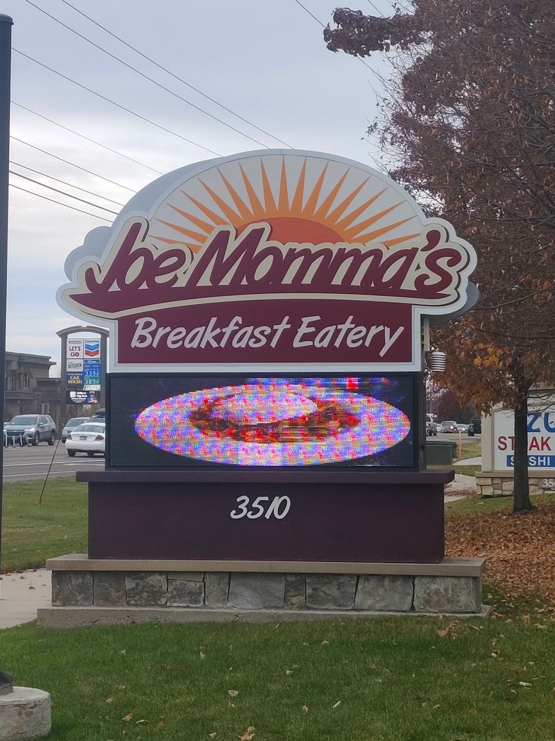 Joe Momma's Breakfast Eatery