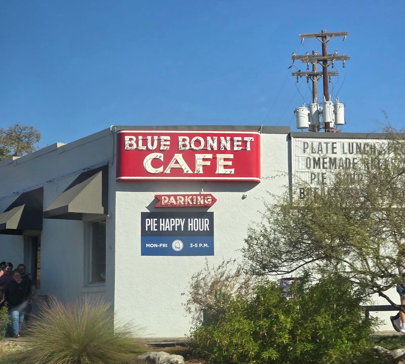Blue Bonnet Cafe – Marble Falls