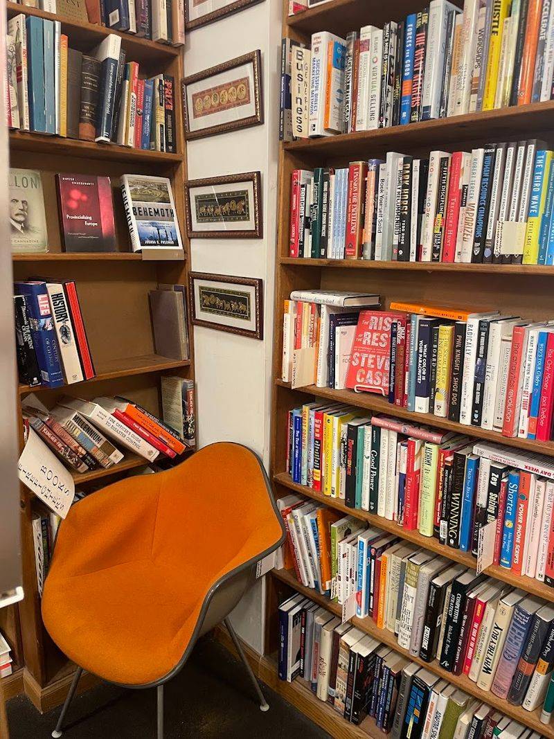 The Dawn Treader Book Shop, Ann Arbor