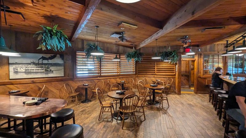 Jonah's Seafood House, East Peoria