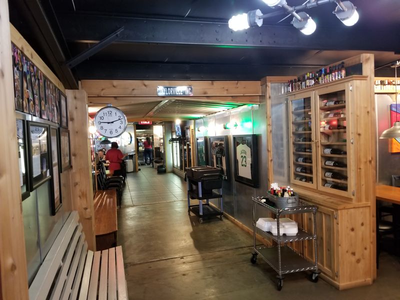 Taylor’s Steakhouse, Dumas