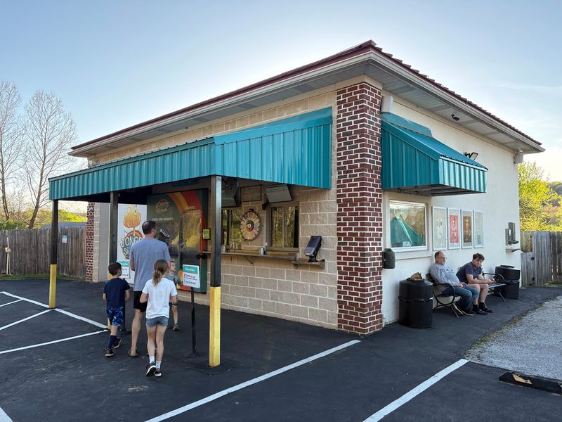 Jones Burgers and Shakes