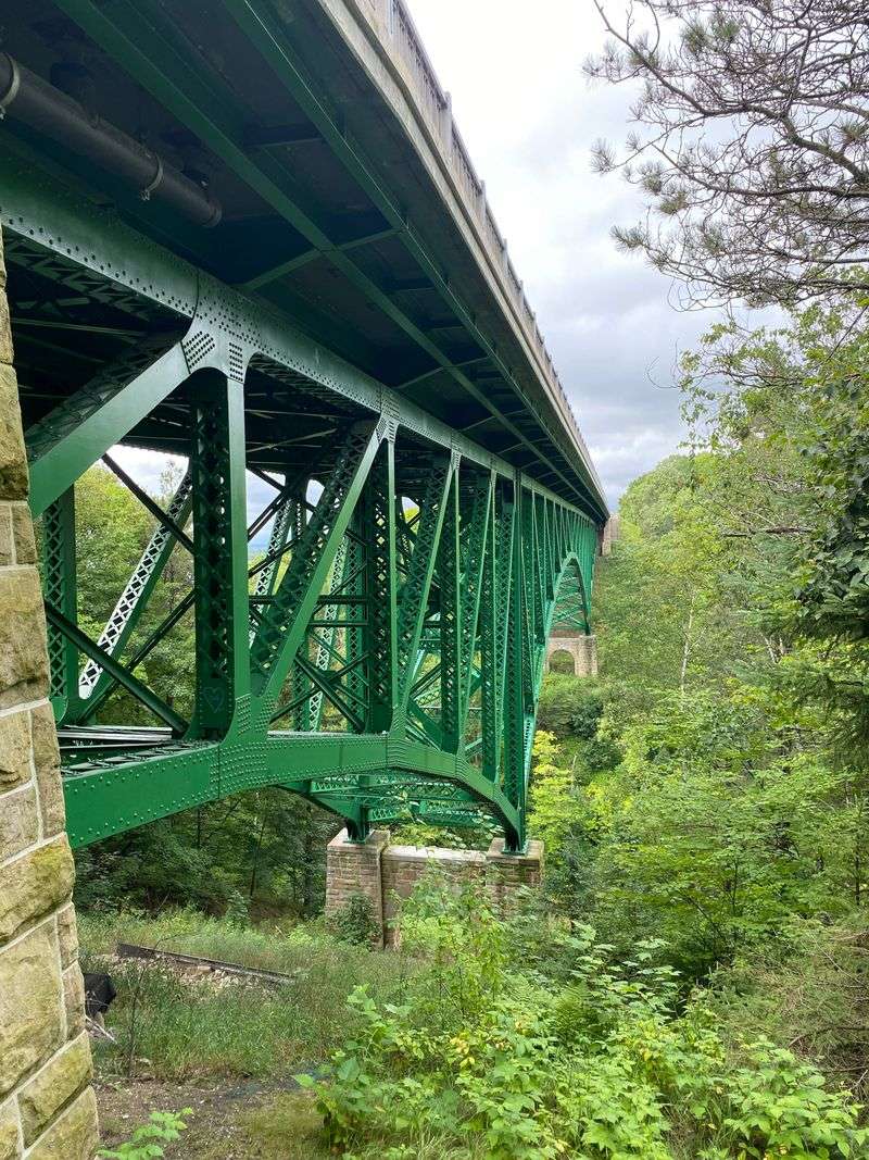 Cut River Bridge Roadside Park