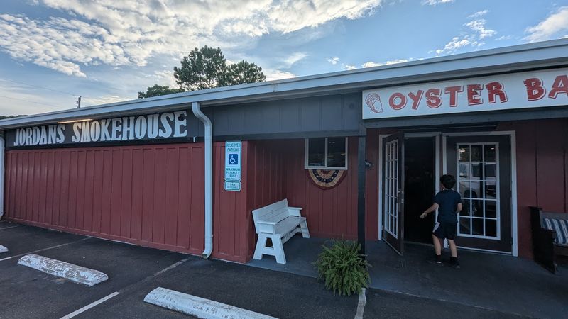 Jordan's Smokehouse And Seafood 