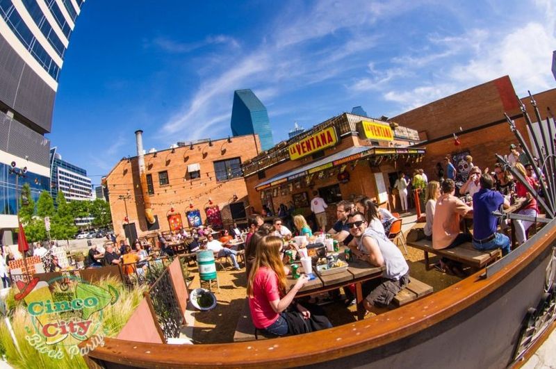 Taqueria La Ventana: Colorful Courtyard Taco Heaven