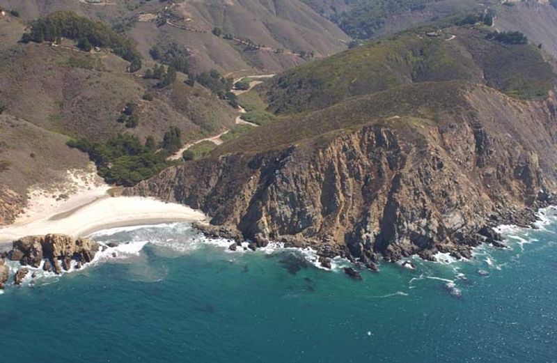 Big Sur – Dramatic Coastal Cliffs