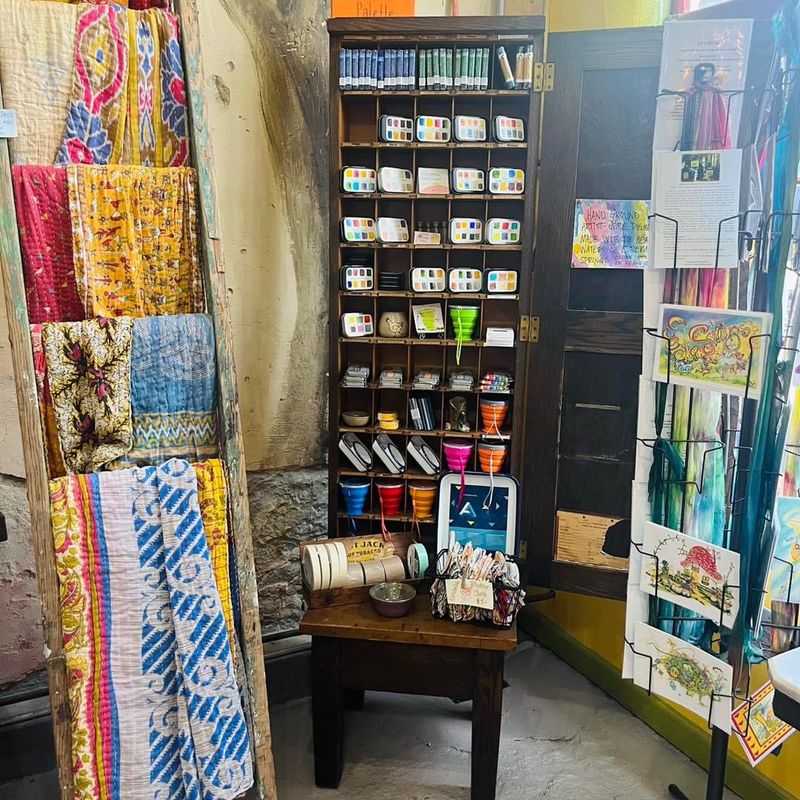 Journals And Palettes Make Browsing Addictive Journals And Palettes Make Browsing Addictive