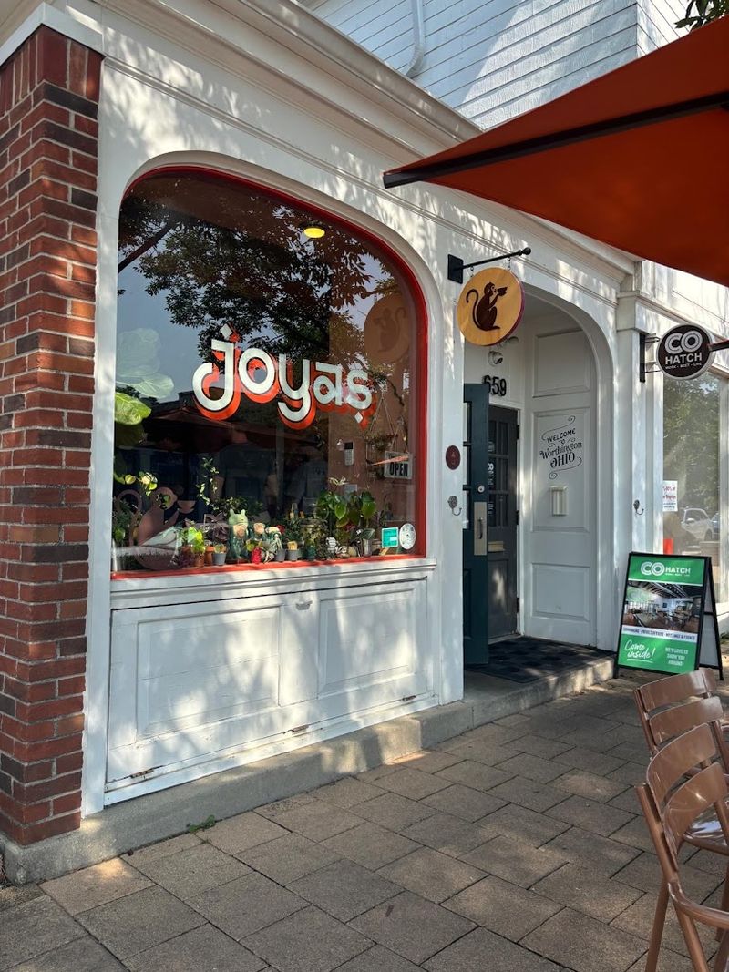 Joya's, Worthington