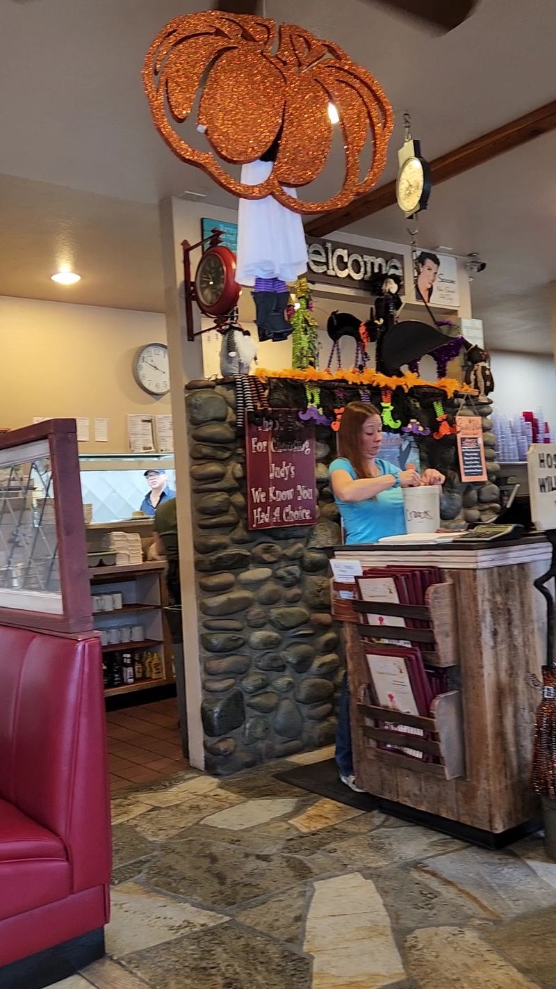 Judy's Country Kitchen