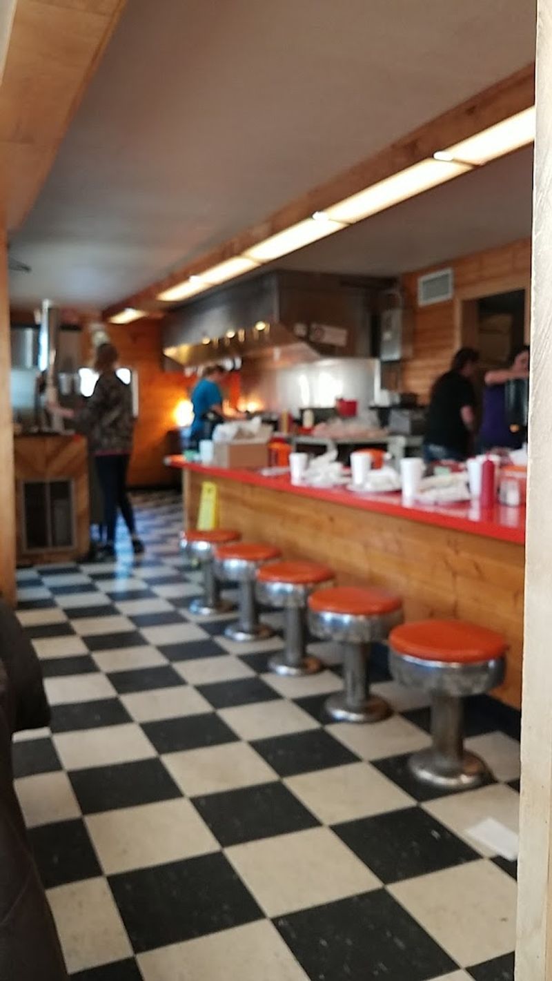 Julian's Drive-In - Flora