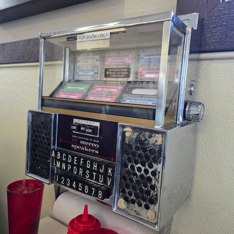 Jukebox Selectors And Booths With Real Mileage