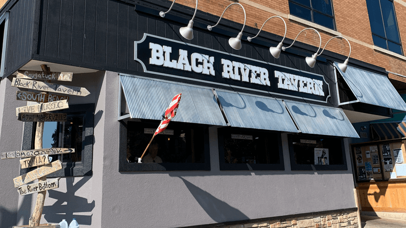 Black River Tavern, South Haven