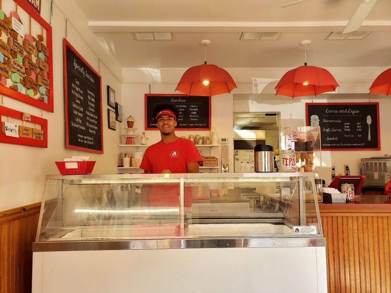 Dairyhäus Homemade Ice Cream, Rockton