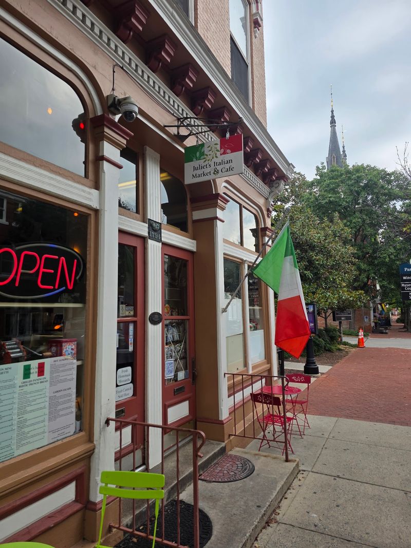 Juliet's Italian Market & Cafe