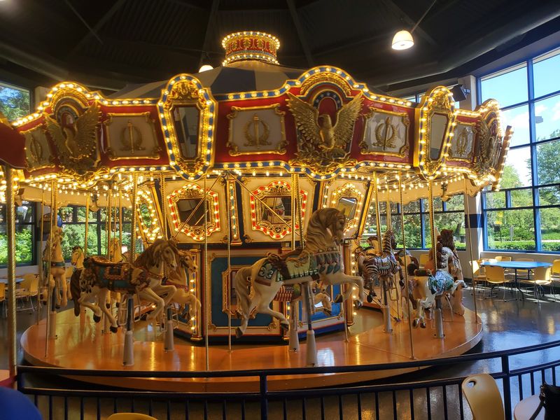 Jumps N' Jiggles Indoor Playground & Carousel, Elk Grove Village, IL