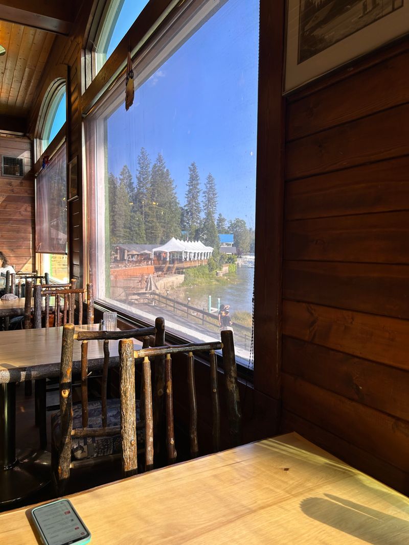 Bass Lake, Ducey's On The Lake At The Pines Resort