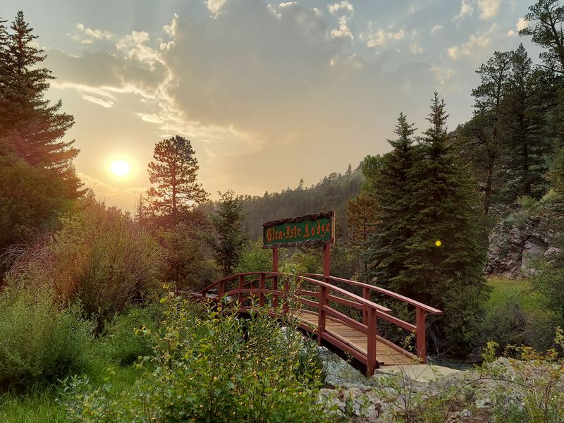 Glen Isle Resort, Bailey