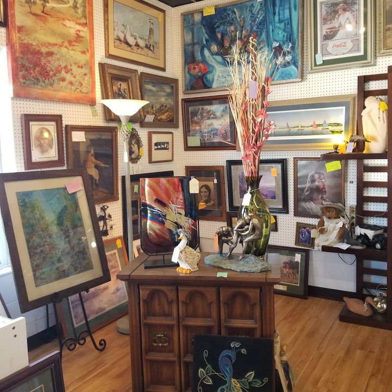 Top Drawer Flea Market, Springdale