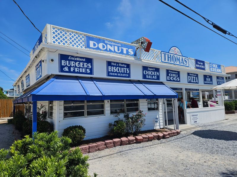 Thomas Donut & Snack Shop – Panama City Beach / Laguna Beach