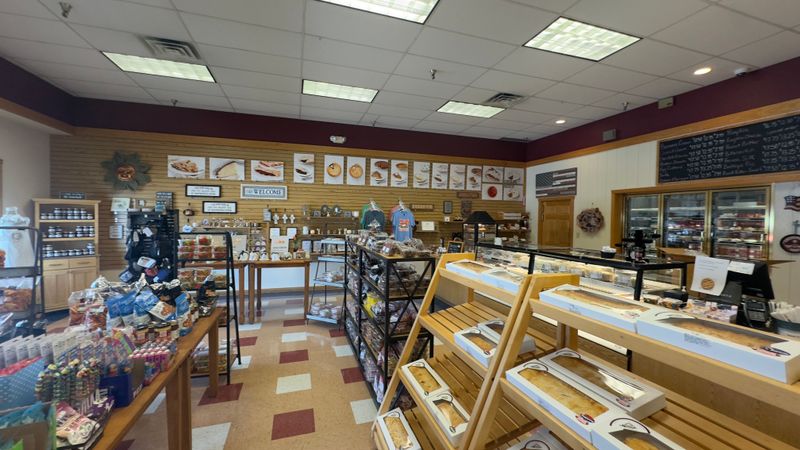 Mama Jo Homestyle Pies, Amherst